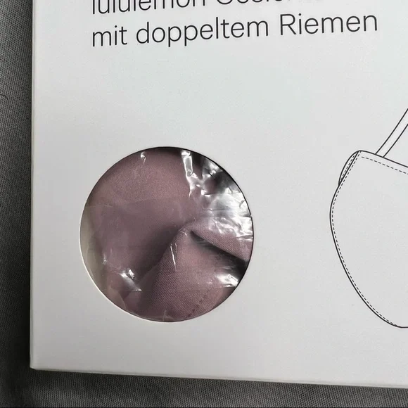 Lululemon Double Strap Face Mask NWT Unopened/Unused *BRAND NEW* (VNTM) - Picture 3 of 9